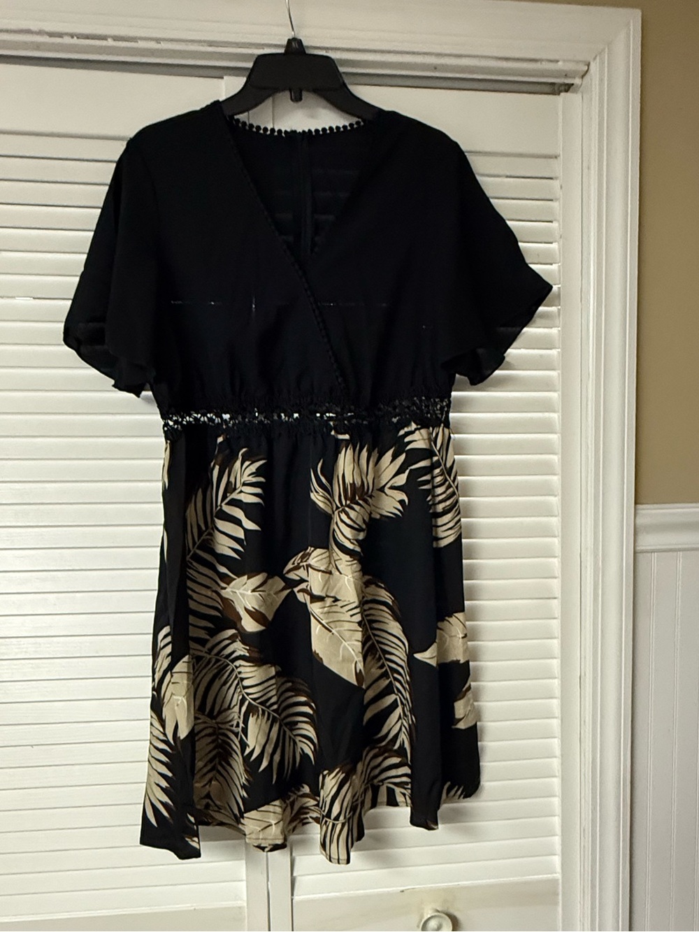 SHEIN Black and Cream Floral Midi Dress